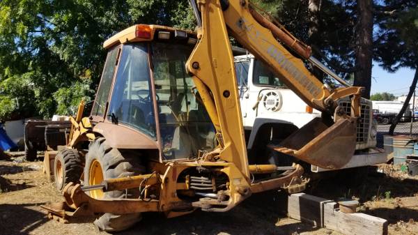 Case 580 SK loader backhoe